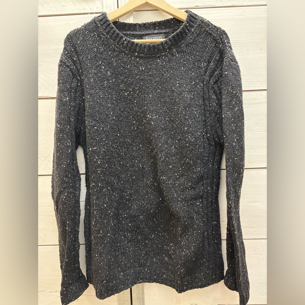 The ultimate Donegal black fisherman’s sweater ! Pure merino - medium .